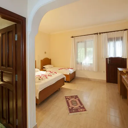 库特勒酒店 酒店 Çıralı