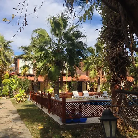 库特勒酒店 3* Çıralı