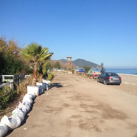 库特勒酒店 3* Çıralı