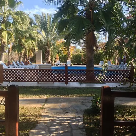Hotel Kutle 3*
